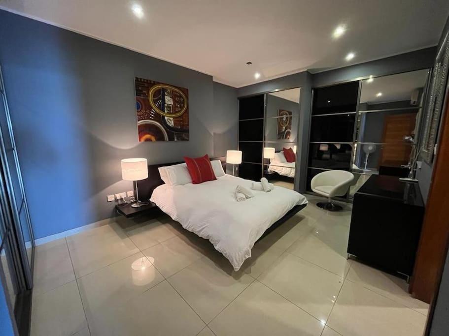 Spectacular 3br In
