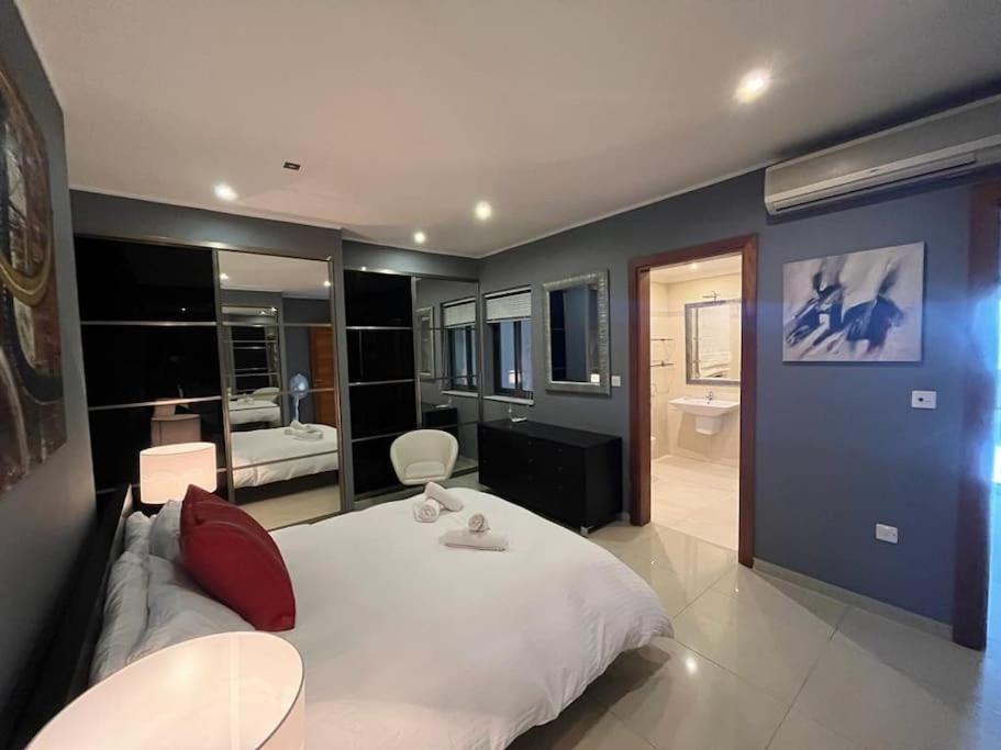 Spectacular 3br In *